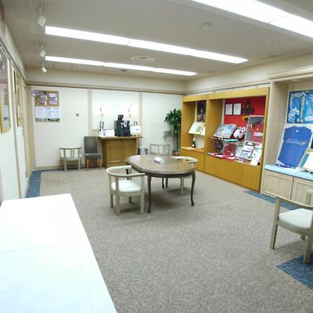 Route Inn Grantia Komatsu Airport Екстериор снимка