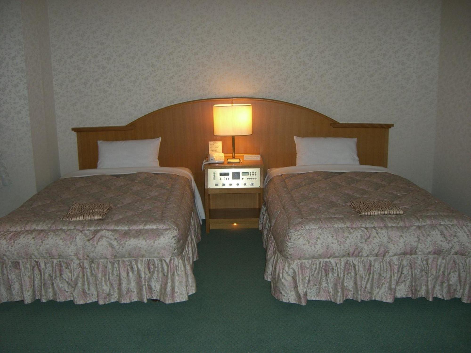 Route Inn Grantia Komatsu Airport Екстериор снимка